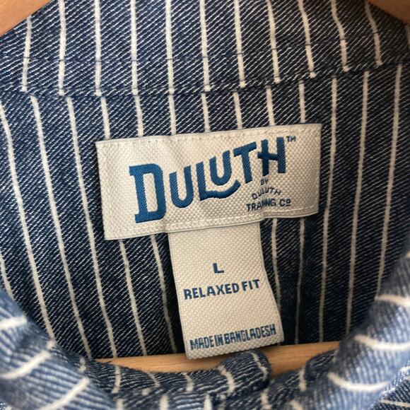 Duluth Men's Large Free Swingin' Flannel Relaxed Fit Shirt Blue Railroad Stripe - Picture 8 of 8